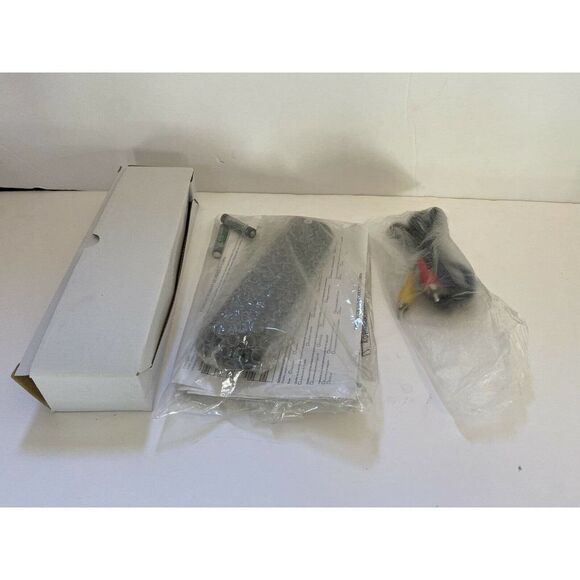 Coby CD/DVD-657 5.1 Channel Progressive Scan Karaoke DVD Player - Picture 4 of 4